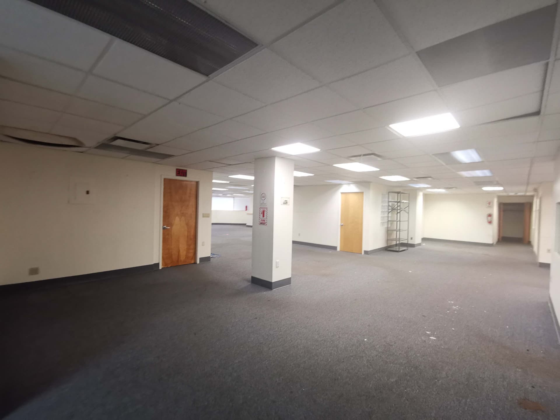 4105 Avenue V Office — view 2 — before