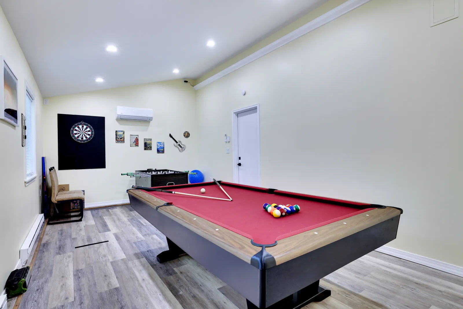 Briarwood Drive thumbnail 10